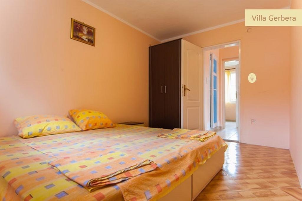 Vila Gerbera Apartment Sutomore Cameră foto